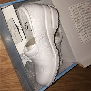Cherokee Shoes